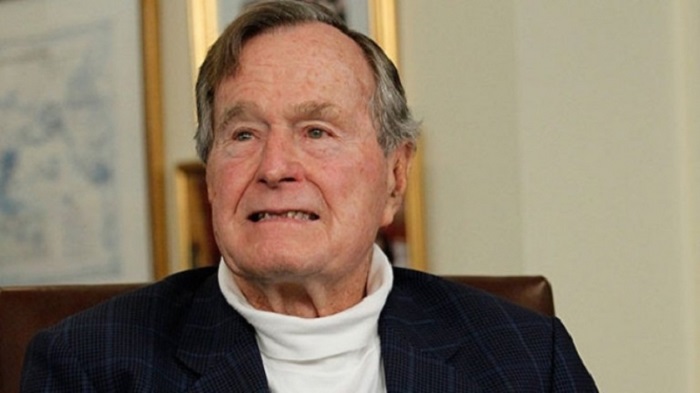 Джордж Буш-старший госпитализирован из-за пневмонии
