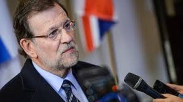 Испанский премьер призвал Терезу Мэй провести Brexit `быстро`