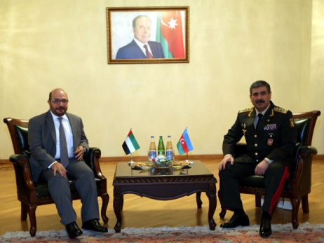 Азербайджан и ОАЭ обсудили перспективы военного сотрудничества -  ФОТО