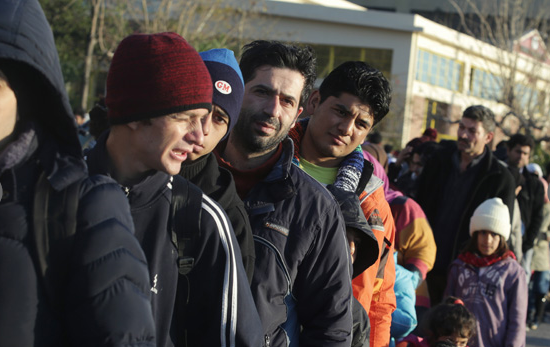 Греция готовится к наплыву десятков тысяч беженцев