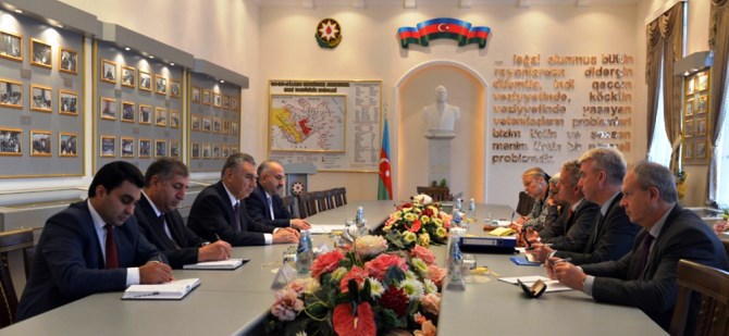 Али Гасанов встретился с делегацией ООН