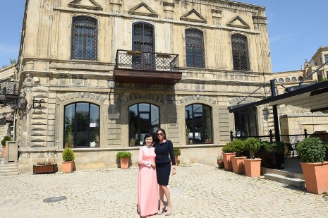 Первые леди Азербайджана и Вьетнама побывали в Ичеришехер - ФОТО