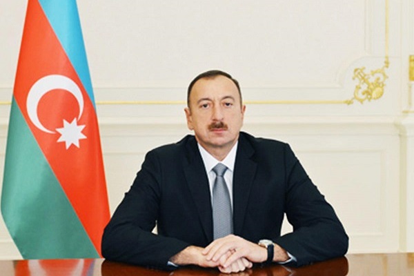 Президента Азербайджана поздравляют с Днем независимости