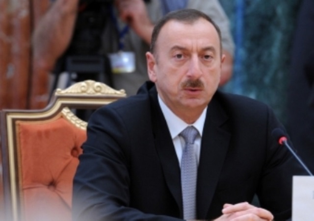 Ильхам Алиев дал указание по срочному поиску пропавших в море нефтяников