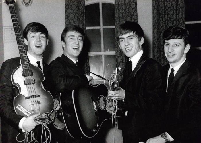 Афишу The Beatles продали на аукционе за $36 тыс