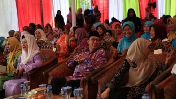 В Индонезии издали фетву против браков с девушками младше 18 лет