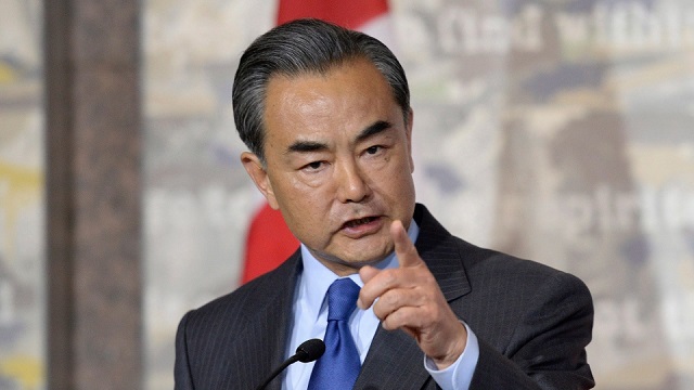 Китай призвал госсекретаря США сесть за учебник истории XX века
