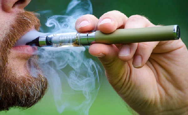 Ученые названы последствия использования электронных сигарет