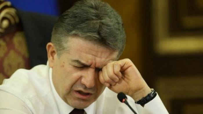 Премьер-министр Армении подал в отставку, а Саргсян ее не принял