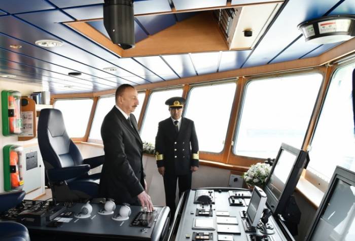 Ильхам Алиев принял участие в церемонии сдачи в эксплуатацию судов «Джабраил» и «Губадлы»