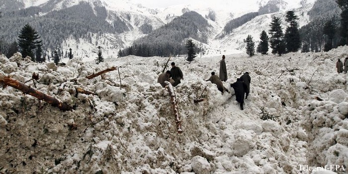 В Кашмире под лавинами погибли 19 человек