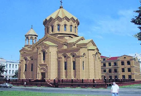 Армяне увеличили количество церквей на оккупированных территориях Азербайджана