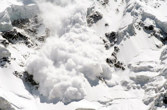 Число погибших при сходе лавины во французских Альпах возросло до четырех - ОБНОВЛЕНО 