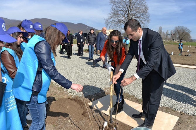 Лейла Алиева посадила деревья в Исмаиллы – ФОТО