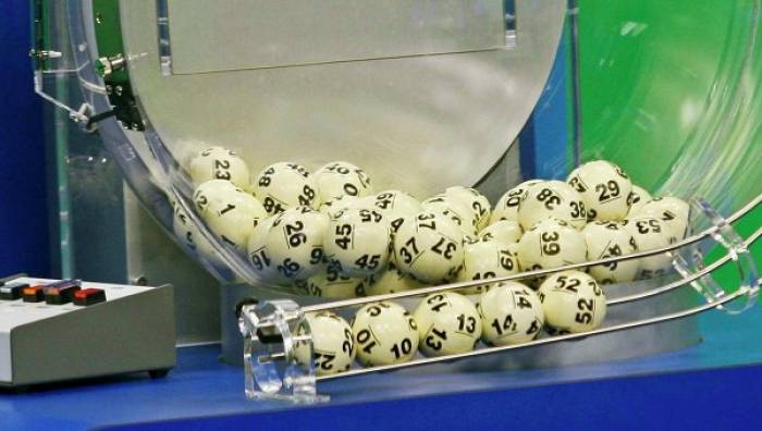 Продан лотерейный билет, выигравший $450 миллионов
