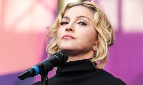 Мадонна отказывается от России 