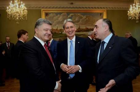 Эльмар Мамедъяров встретился с Президентом Украины 