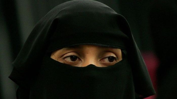 `Партия независимости`Британии требует ввести запрет на хиджабы