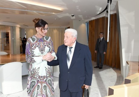 Мехрибан Алиева встретилась с народным артистом - ФОТО