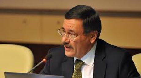 Мэр Анкары подал в суд за то, что его назвали армянином