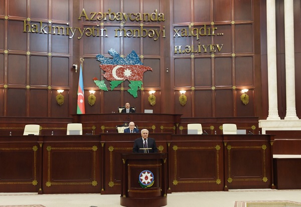 Расширяются полномочия депутатов и председателей парламентских комитетов 