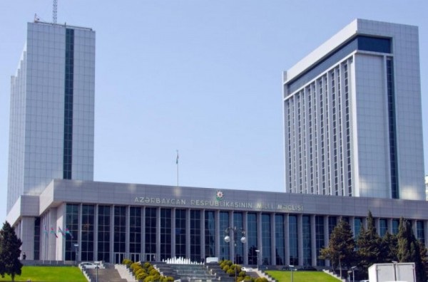В Азербайджана решили восстановить право государственной собственности на Иреван