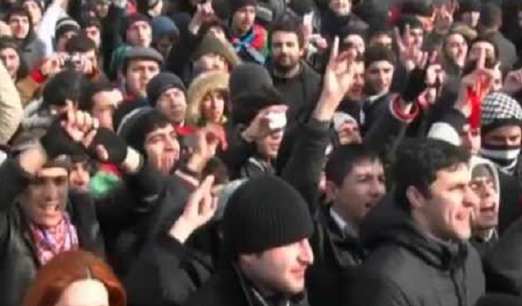 В Азербайджане ужесточены виды наказаний  за незаконные собрания