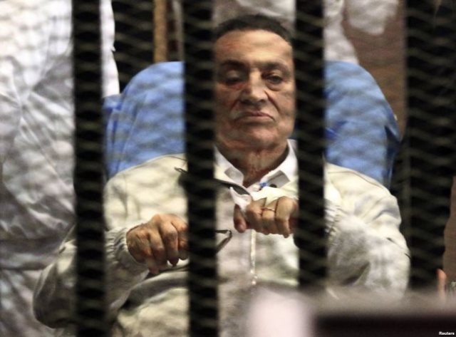 Египетский суд постановил освободить сыновей Мубарака