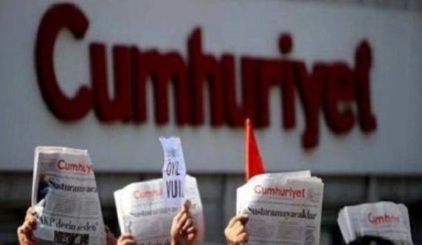 «Cumhuriyet» опровергла информацию о работе у них смертницы из Анкары