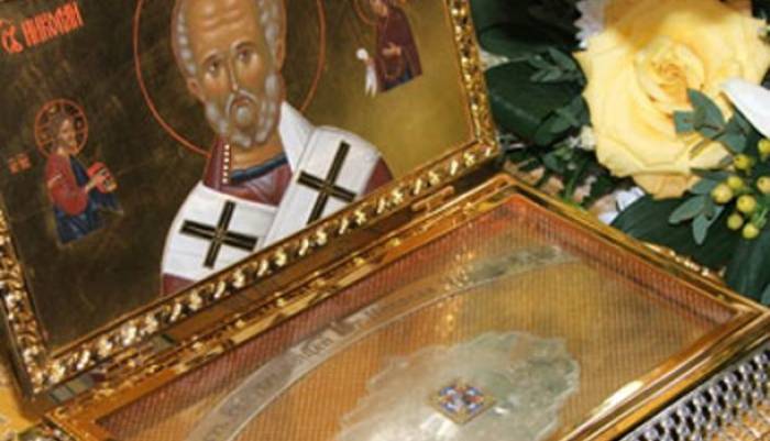 Часть мощей Николая Чудотворца передали Русской православной церкви
