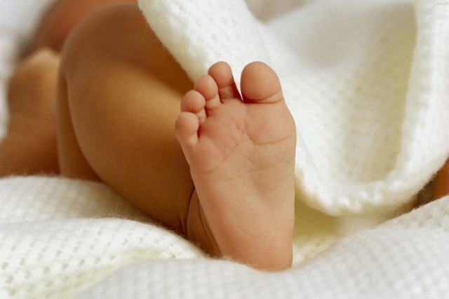 В Баку найден новорожденный ребенок
