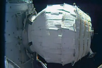 Астронавты НАСА добавили МКС надувную комнату