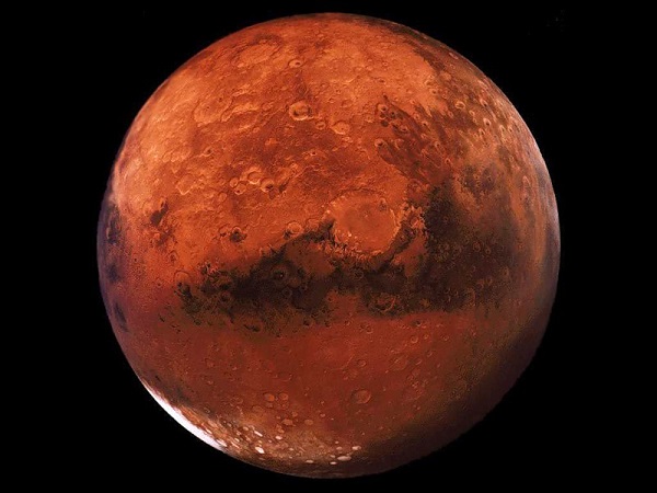 НАСА показало `перевернутый` кратер на Марсе - ФОТО