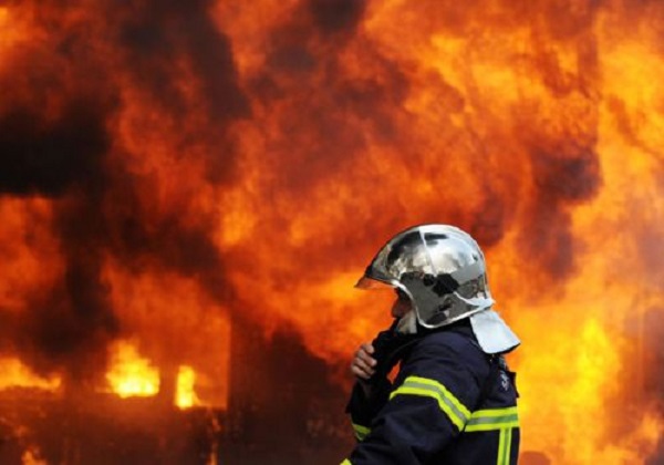 Крупный пожар вспыхнул на предприятии `Лукойла` в Ханты-Мансийске 