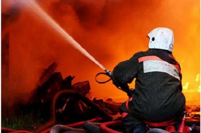 Эвакуированы 20 жильцов жилого дома в Сумгайыте, где возник пожар
