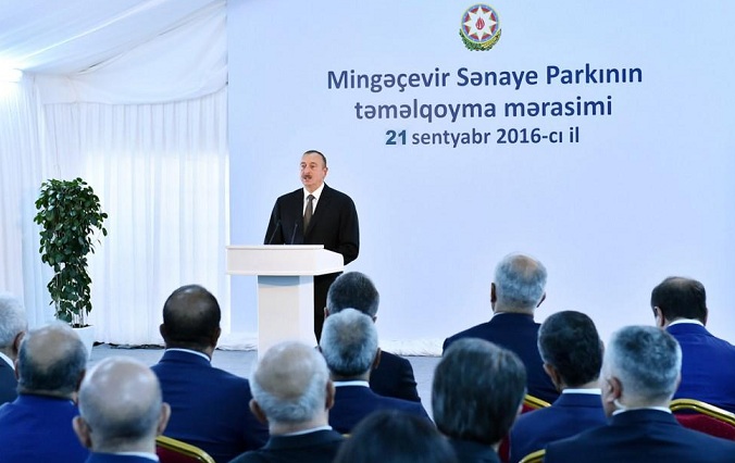 Ильхам Алиев: Мингячевирский промпарк принесет Азербайджану иностранную валюту в большом объеме