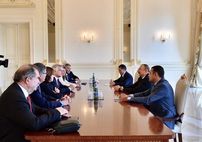 Ильхам Алиев принял руководителя сенатской группы дружбы Франция-Кавказ - ФОТО - ОБНОВЛЕНО