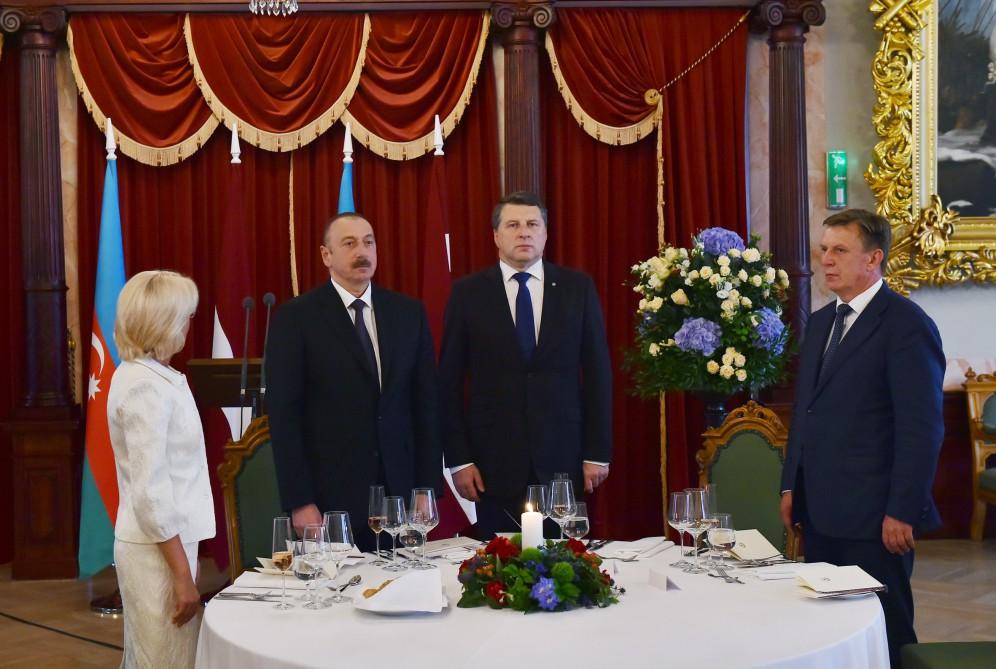 В Латвии в честь Ильхама Алиева был устроен официальный прием (ФОТО)