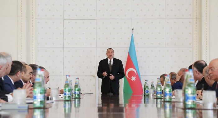 Президент Азербайджана провел заседание Кабмина