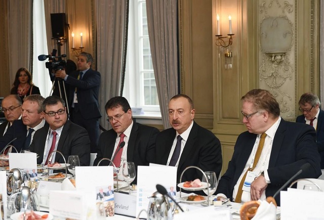 Ильхам Алиев: Наша цель - завершить `Южный газовый коридор` до 2020 года (ФОТО)