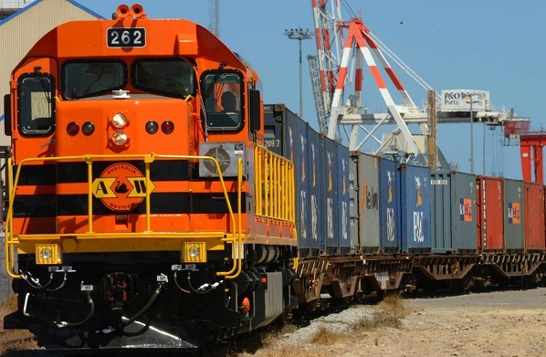 Вьетнам намерен наладить с Азербайджаном ж/д перевозки грузов