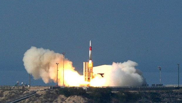 Израиль будет сбивать ракеты в космосе