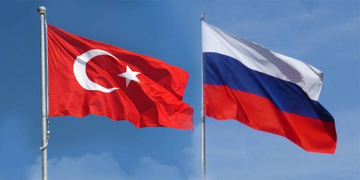 Возобновляются автоперевозки между РФ и Турцией