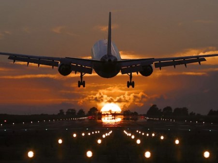 AZAL отказал Украине в снятии ограничения на полеты
