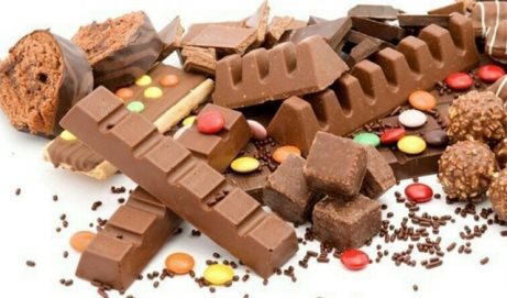В России уничтожат полтонны шоколадных батончиков из Азербайджана