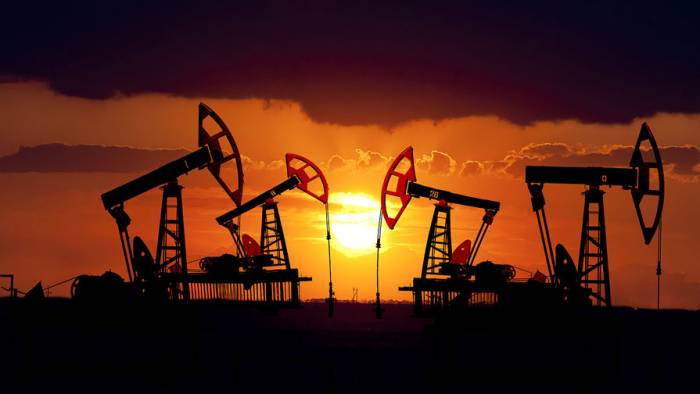 Цены на нефть повысились Цены на нефть повысились