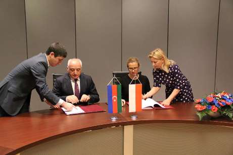 Азербайджан и Польша подписали соглашение о морском транспорте - ФОТО