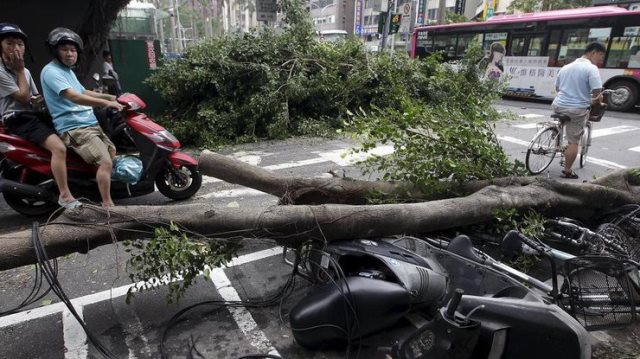 В Китае более 300 человек пострадали из-за тайфуна «Дуджуан»