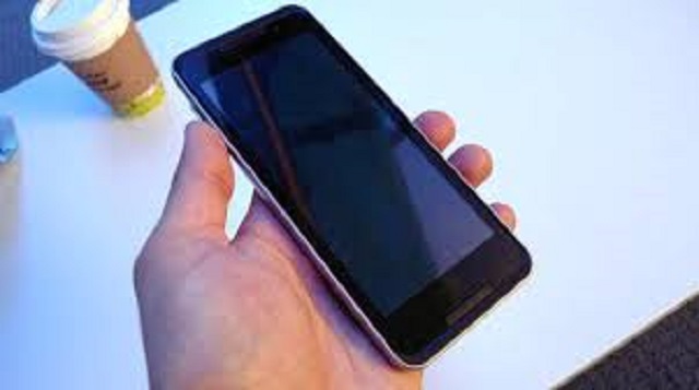 В Индии выпустят самый дешевый смартфон в мире за $15