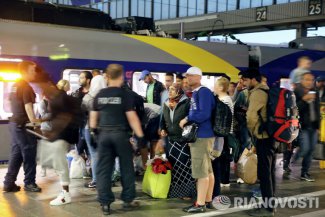 Канцлер Австрии: нужно укрепить границы ЕС и не строить заборы в союзе